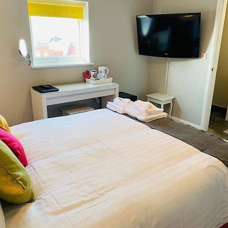 The Greenwich Rooms - Burger & Bird Bar & Restaurant Peacehaven Exteriör bild