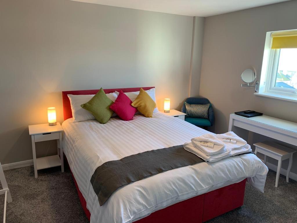 The Greenwich Rooms - Burger & Bird Bar & Restaurant Peacehaven Exteriör bild