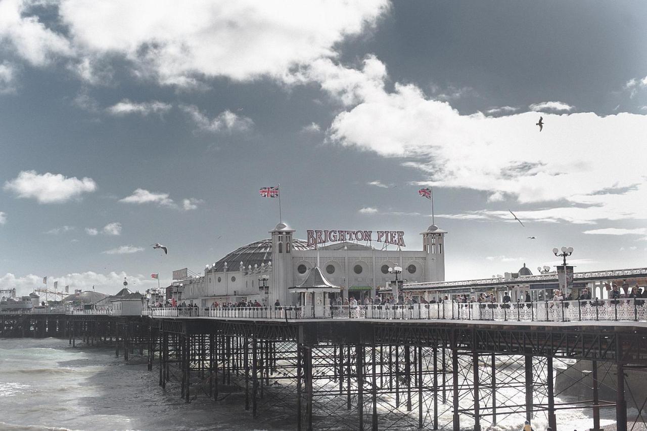The Greenwich Rooms - Burger & Bird Bar & Restaurant Peacehaven Exteriör bild